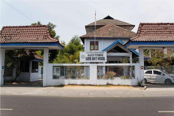 Akademi Perawatan Karya Bakti Husada Yogyakarta