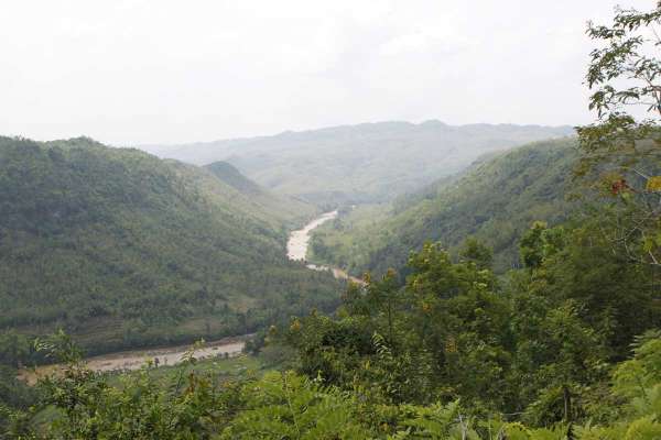 Goa Jati Sari atau Seropan Tiga di  Imogiri Bantul