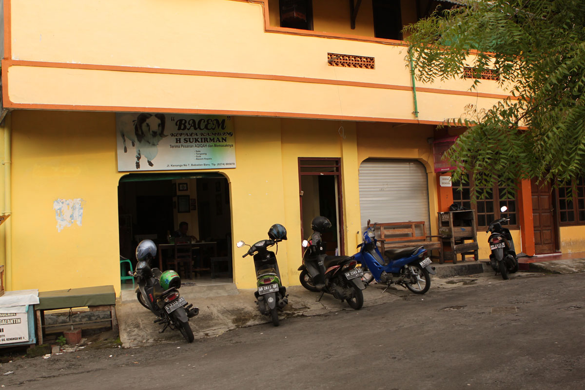 Baceman Kepala Kambing H. Sukirman