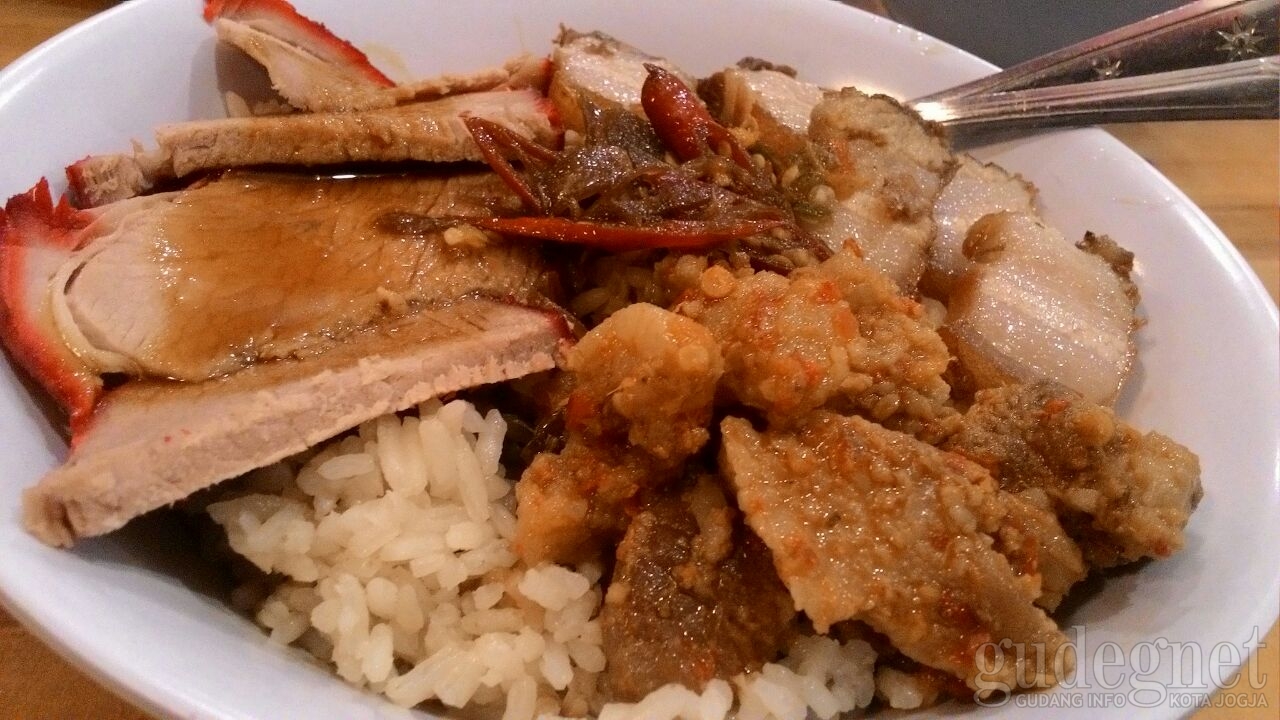 Kedai Peranakan Manalagi