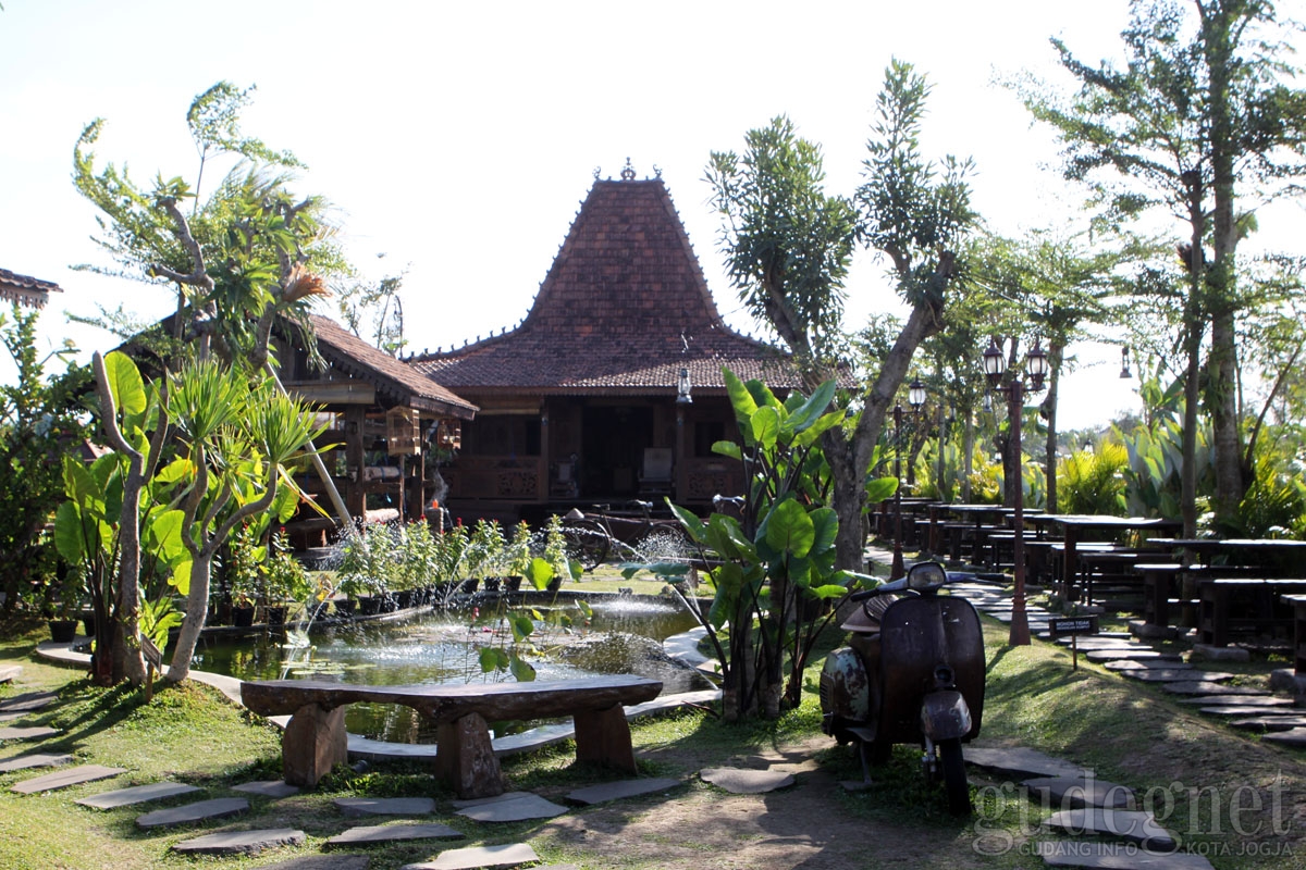 Wedang Kopi Prambanan