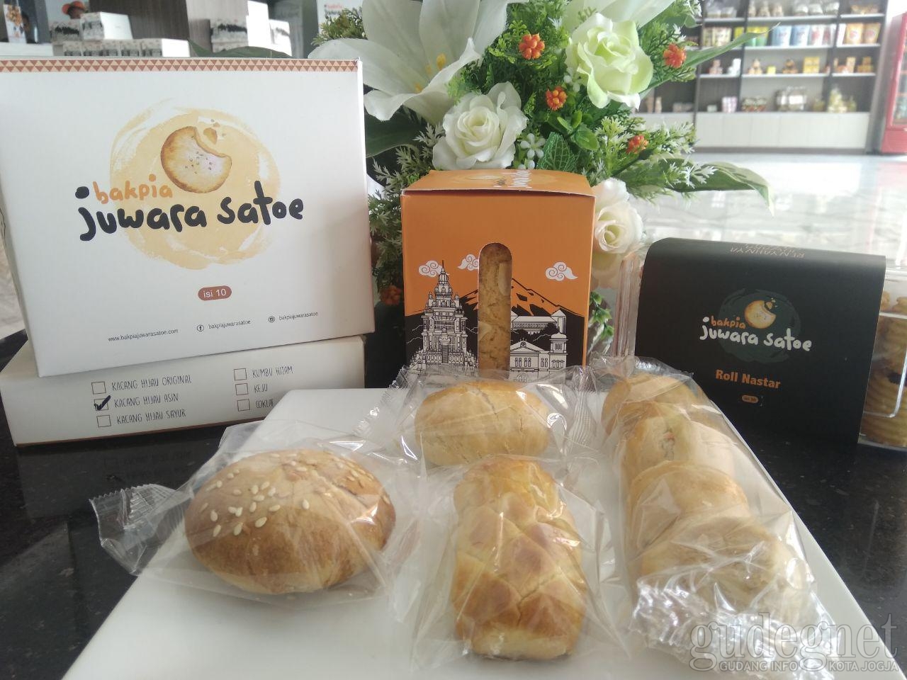 Toko Bakpia Juwara Satoe 