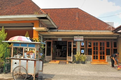 Prayogo Lama Hotel 