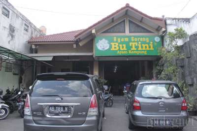 Warung Ayam Goreng Bu Tini Yogyakarta