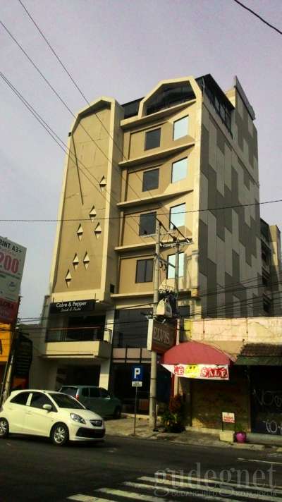 Yellow Star Gejayan Hotel Yogyakarta
