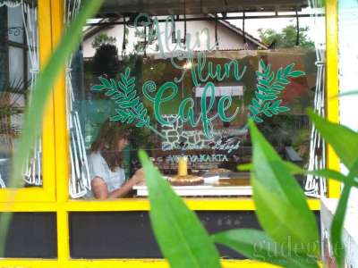Alun-alun Cafe