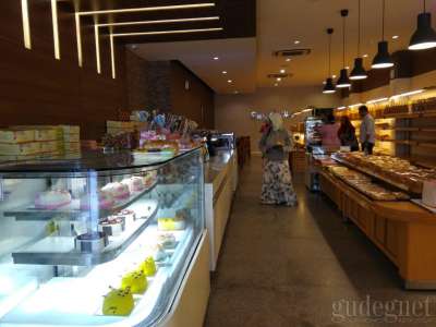 Swiss House Bakery