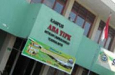 Akademi Bahasa Asing YIPK