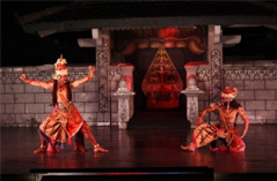 Pertunjukan Ramayana Ballet – Purawisata Yogyakarta 