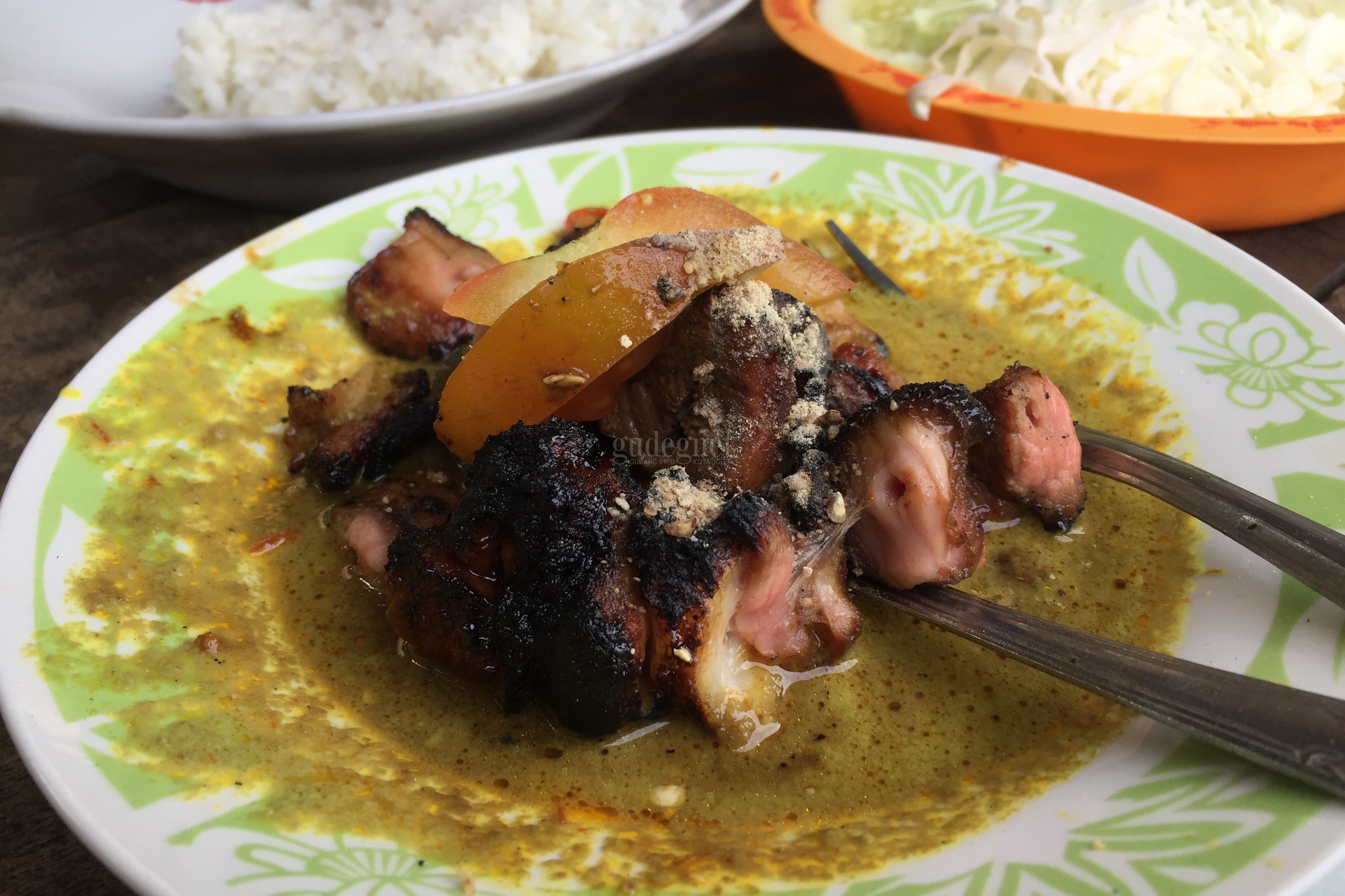 Sate dan Tongseng Kambing Pak Meyet
