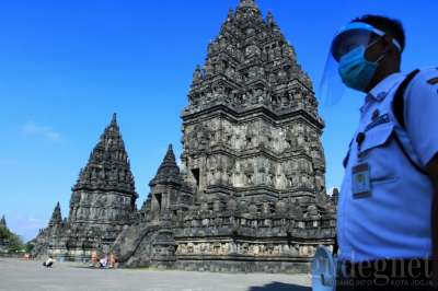 Hari Pertama Uji Coba Pembukaan Candi Prambanan
