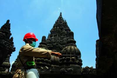 Penyemprotan Disinfektan