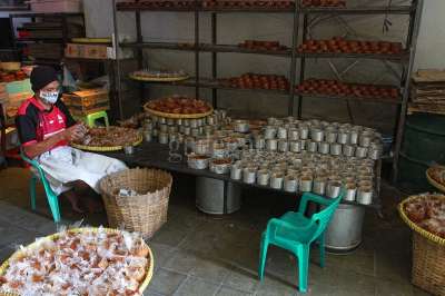 Produksi Kue Keranjang