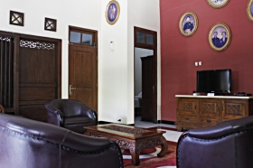 Ruang tamu executive room