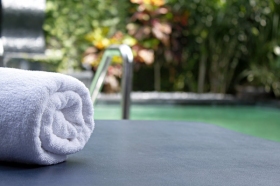 Kolam renang di Griya Yunika Yogyakarta