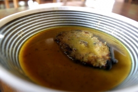 Ikan tongkol kuah lodho