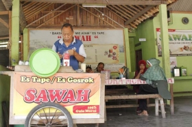 Yuk, beli es tape singkong yang sedap sekejap