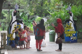 Serunya Berfoto Ria di Gembira Loka Zoo
