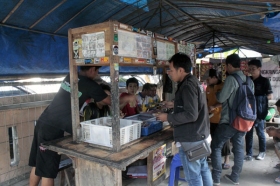 suasana angkringan