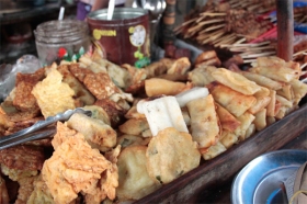 Gorengan di angkringan
