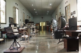 bagian dalam museum rs. mata dr. Yap