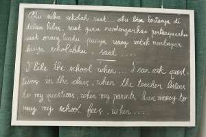 Papan tulis kayu