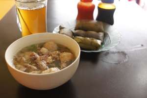 Bakso iga lunak, salah satu menu favorit di bakso Granatz Pedazz