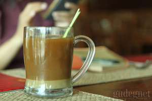 Wedang beras kencur khas rumah makan gudeg Bu Tjitro, Yogyakarta