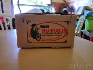 kemasan paket di gudeg bu pudji