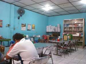 Suasana di tempat makan Gudeg Song Djie Bu Atmo