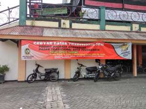 tampak depan pasar sepeda tunjungsari