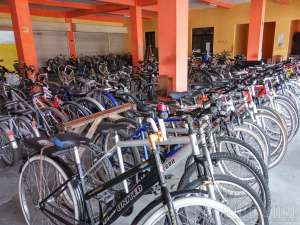 berbagai macam jenis sepeda yang di jual di pasar sepeda tunjungsari