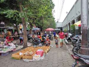 Tampak samping pasar Kotagede