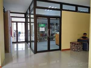 Ruang perpustakaamn Grahatama Pustaka