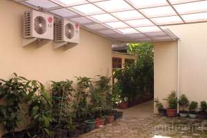 Tempat parkir kost omah ganesha