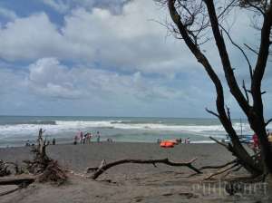 Pantai Goa Cemara Jogja