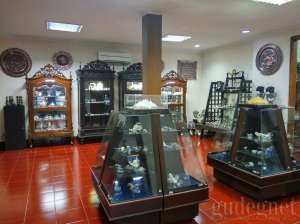 Showroom kerajinan perak HS Silver