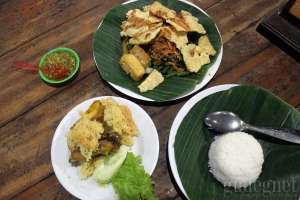Pecel Yu Sri Palagan