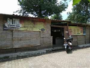 Warung soto dan tongseng biawak Bu Tini Jogja