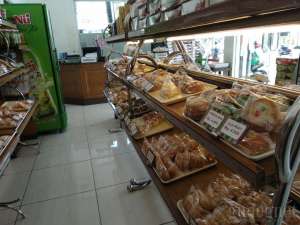 Toko Roti Kecil Jogja