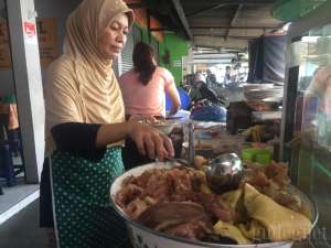 Sop Kaki Sapi Cak Ragil