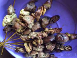 Lauk di Soto Ayam Pak Gareng