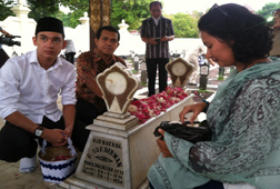 Pemerintah Sekarang Cenderung Liberal Pemerintah Sekarang Cenderung Liberal