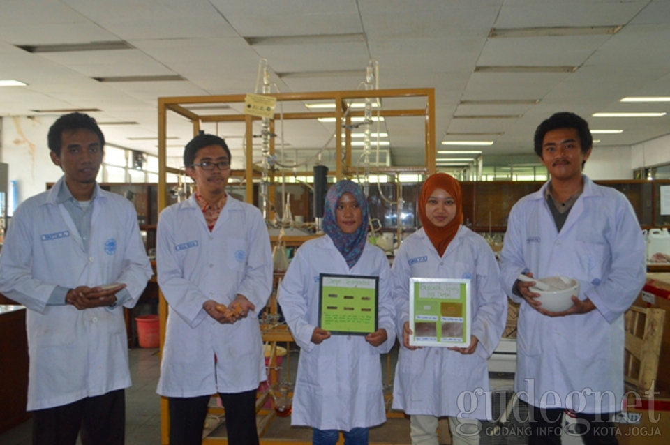 Biji Durian dimodifikasi Jadi Plastik Ramah Lingkungan Biji Durian dimodifikasi Jadi Plastik Ramah Lingkungan