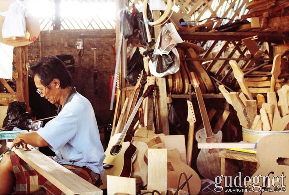 Gitar Kustom, Oleh-Oleh Lebaran 2016 Dari Jogja