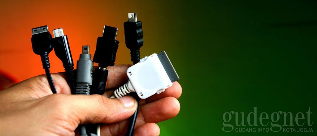 Tips Menyimpan Charger Smartphone Agar Awet Tips Menyimpan Charger Smartphone Agar Awet