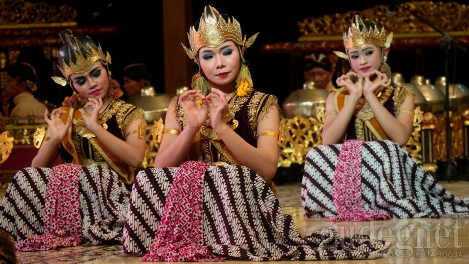 Sanggar Mulai Kesulitan Cari Penari Klasik Sanggar Mulai Kesulitan Cari Penari Klasik