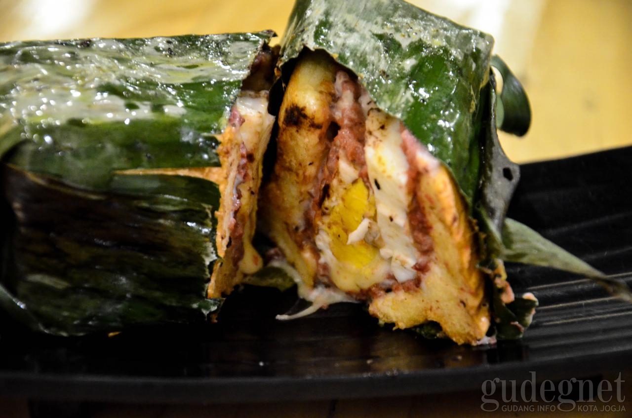 Kretek Kewek 1872, Nafas Segar Roti Bakar Kretek Kewek 1872, Nafas Segar Roti Bakar