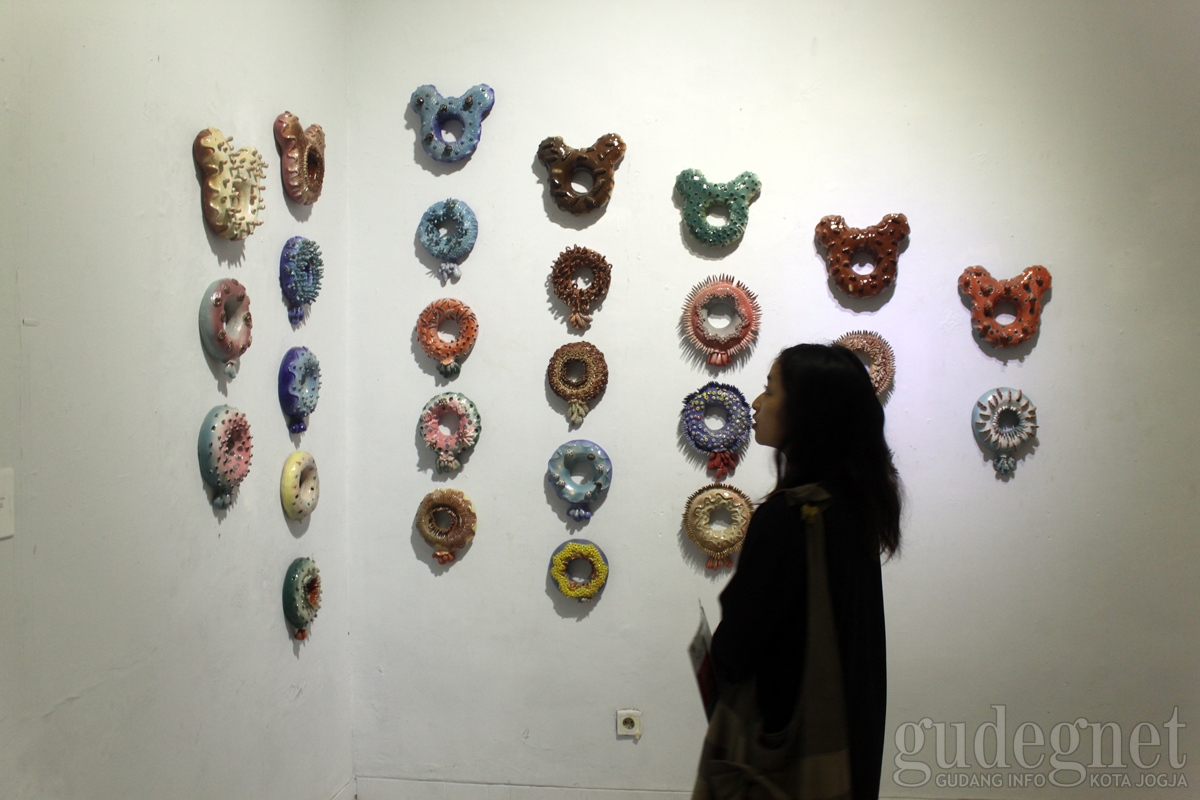 8 Seniman ISI menggelar Pameran Seni Keramik &ldquo;Air Mata Api&rsquo;
