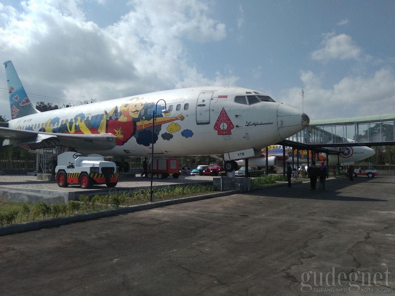 Jogja Airport Resto, Sensasi Makan di Dalam Pesawat